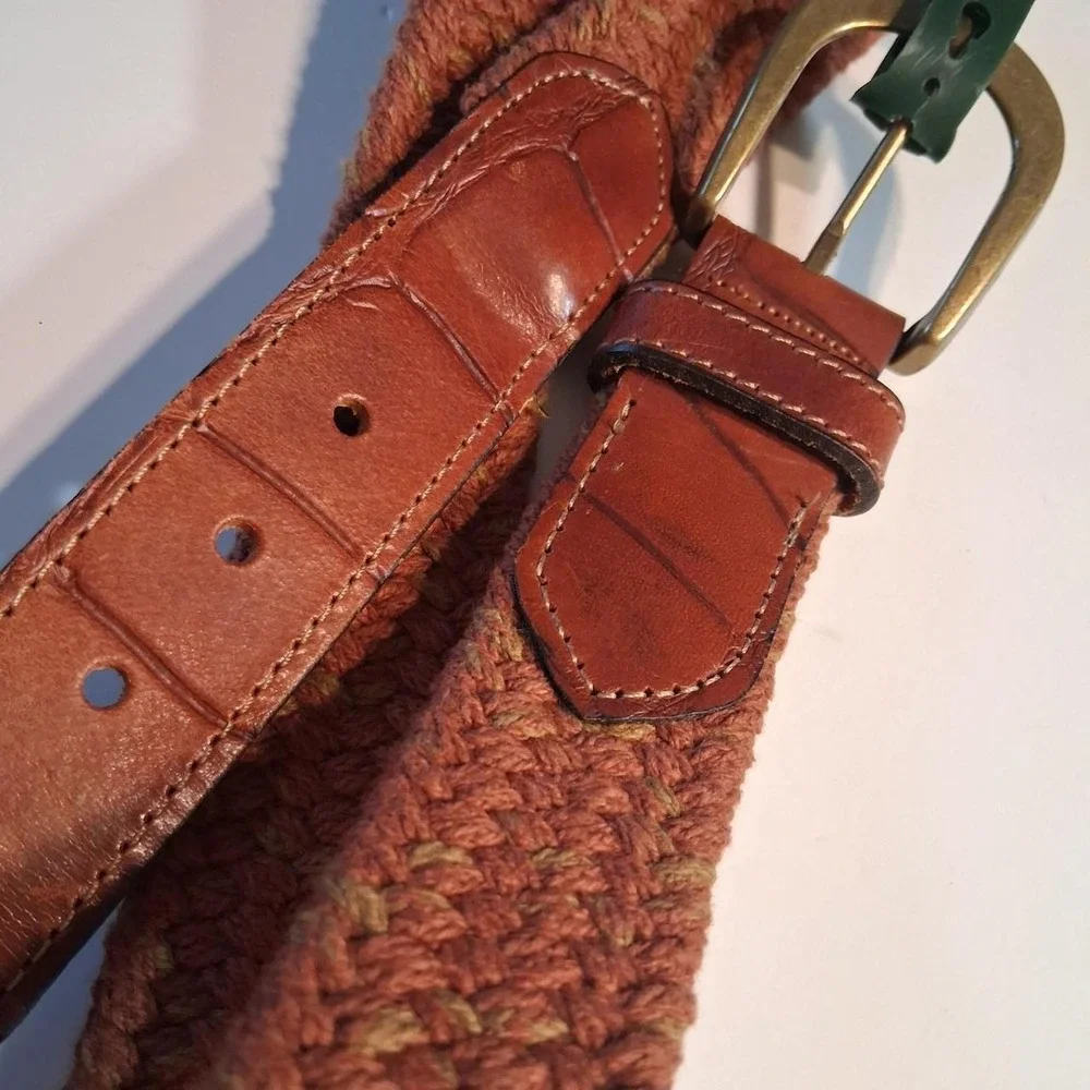 Vintage 90s mens Brown leather belt with braided stretchy body with gold buckle